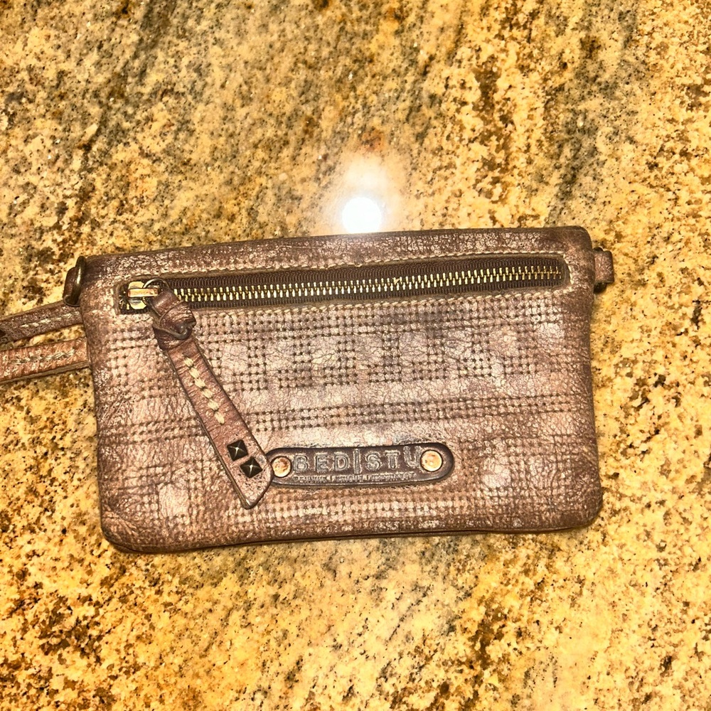 Like new bed Stu handbag/wallet.